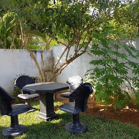 My Whales Guest House Banduramulla المظهر الخارجي الصورة