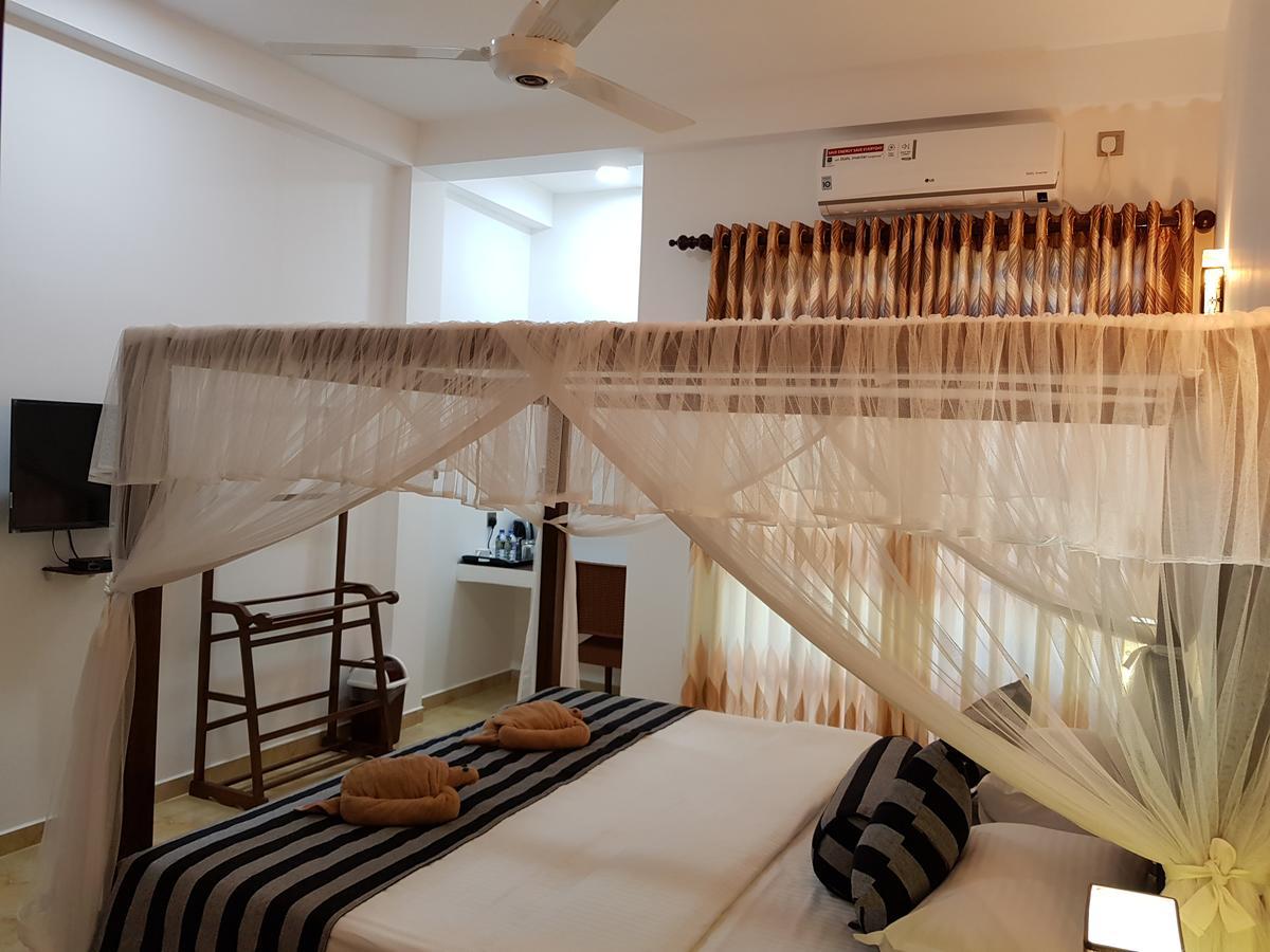 My Whales Guest House Banduramulla المظهر الخارجي الصورة