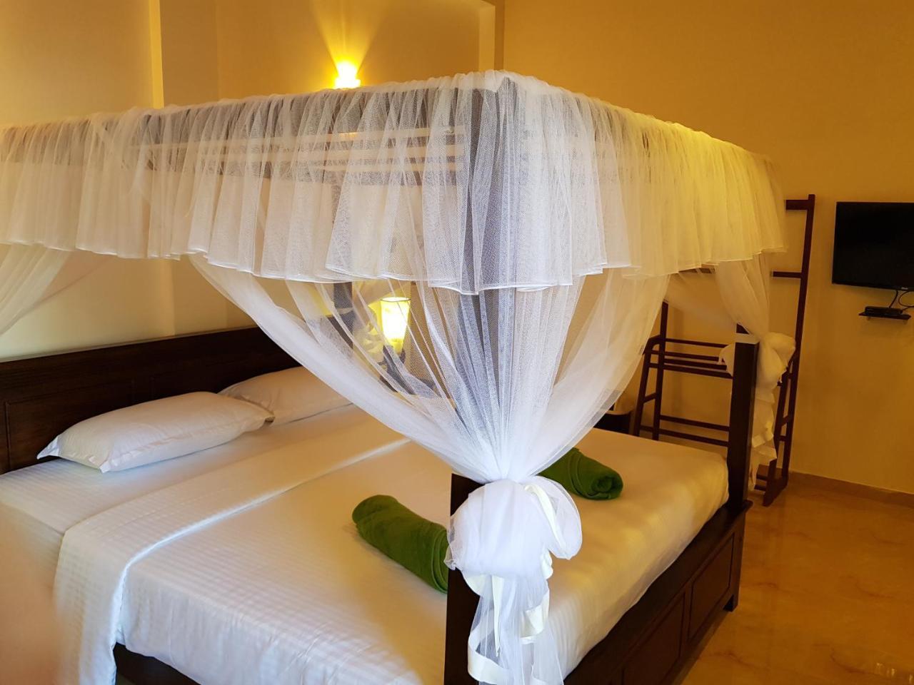 My Whales Guest House Banduramulla المظهر الخارجي الصورة