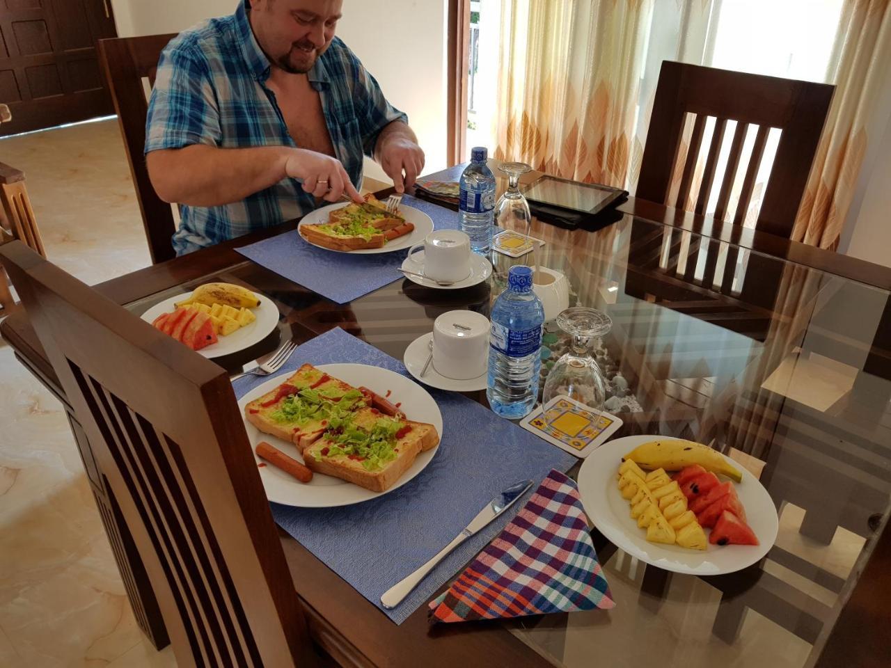 My Whales Guest House Banduramulla المظهر الخارجي الصورة